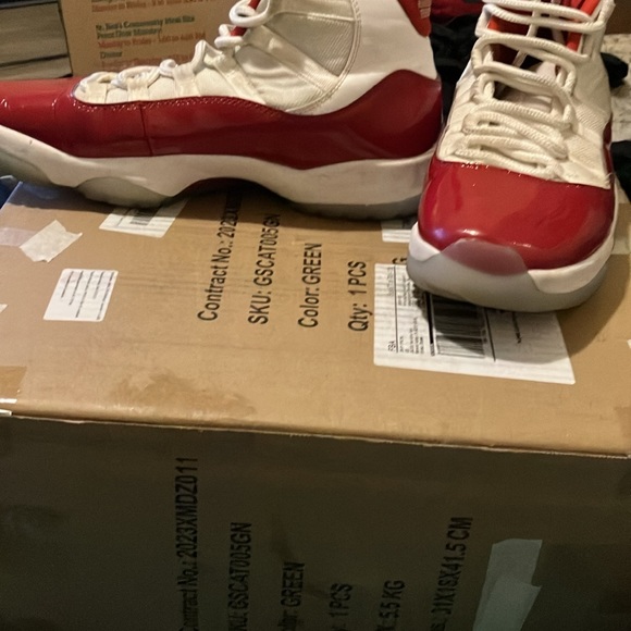 Jordan 11 - Picture 5 of 7
